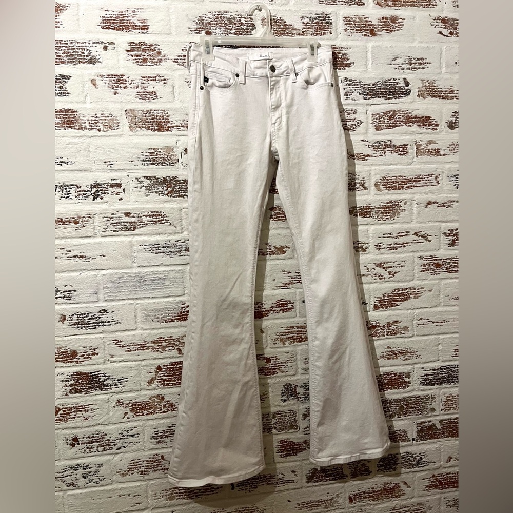 Kancan White Flare Jeans Mid Rise Size 9/28